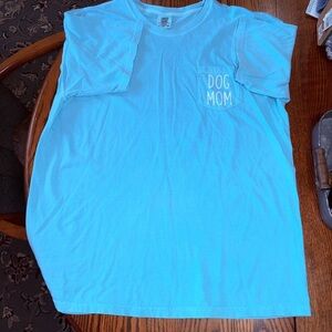 TURQUOISE BLUE SHORT SLEEVE DOG MOM SHIRT WITH POCKET ON FRONT